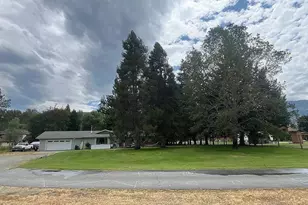 8122 New Hope Rd, Grants Pass, OR 97527 - Photo 14