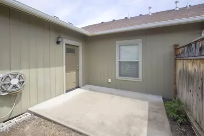 740 SW Kinsington Court Court #740 741 744 745, Grants Pass, OR 97526 - Photo 18