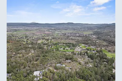 465 Strawberry Hill Lane, Jacksonville, OR 97530 - Photo 42