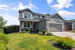 3401 Ford Dr, Medford, OR 97504 - Photo 2