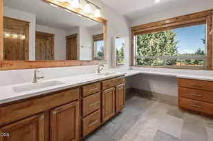 20483 SE Blue Ridge Ln, Bend, OR 97702 - Photo 24