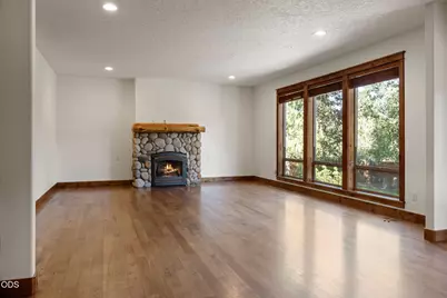 20483 SE Blue Ridge Lane, Bend, OR 97702 - Photo 6