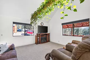 32671 Magpie Dr, Chiloquin, OR 97624 - Photo 10