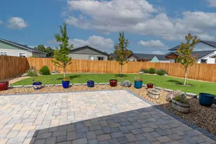 633 Patriot Dr, Metolius, OR 97741 - Photo 2