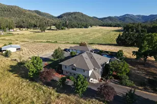 295 Foots Creek Rd, Gold Hill, OR 97525 - Photo 4
