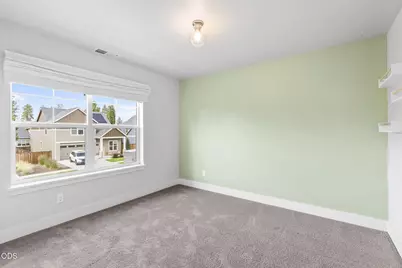 20485 SE Byron Avenue, Bend, OR 97702 - Photo 34