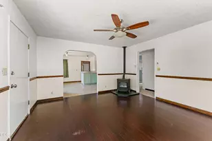 1711 SW J St, Grants Pass, OR 97526 - Photo 8