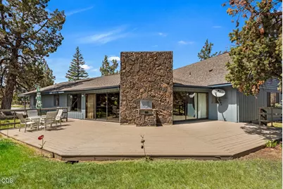 63510 Gentry Loop, Bend, OR 97701 - Photo 2
