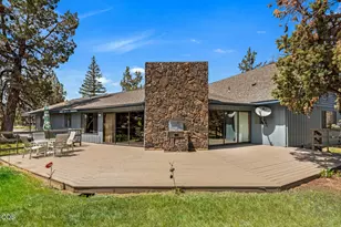 63510 Gentry Loop, Bend, OR 97701 - Photo 2
