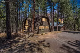 57165 Mink Ln, Sunriver, OR 97707 - Photo 2