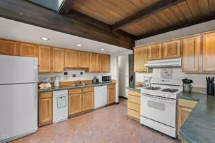 57165 Mink Ln, Sunriver, OR 97707 - Photo 12