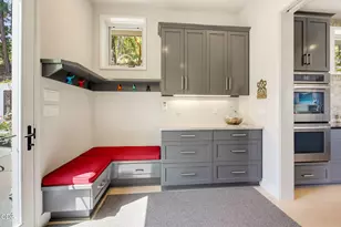 225 Grandview Dr, Ashland, OR 97520 - Photo 40