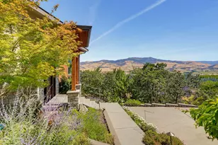 225 Grandview Dr, Ashland, OR 97520 - Photo 8