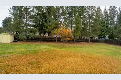 21023 Thomas Drive, Bend, OR 97702 - Photo 2