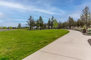 3059 NE Brownstone Pl, Bend, OR 97701 - Photo 22