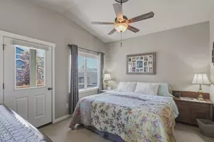 63776 Hunters Cir, Bend, OR 97701 - Photo 18