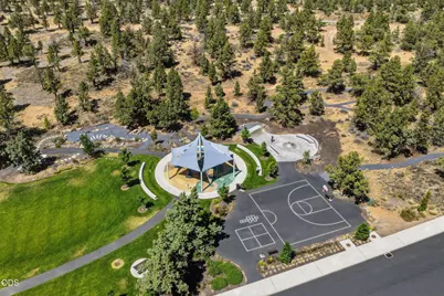 63776 Hunters Circle, Bend, OR 97701 - Photo 48