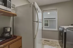 63776 Hunters Cir, Bend, OR 97701 - Photo 26