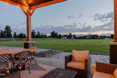 64794 Hunnell Road, Bend, OR 97703 - Photo 48