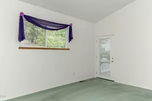 279 Ridgefield Rd, Grants Pass, OR 97527 - Photo 16