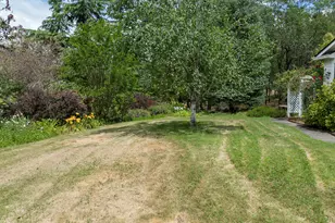 279 Ridgefield Rd, Grants Pass, OR 97527 - Photo 40