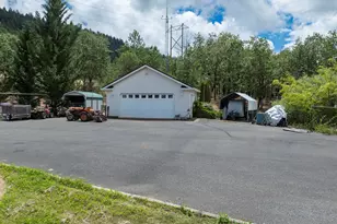 279 Ridgefield Rd, Grants Pass, OR 97527 - Photo 36