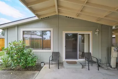 4624 S Pacific Highway #UNIT 37, Phoenix, OR 97535 - Photo 28