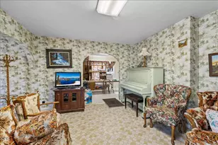 2797 Beall Ln, Central Point, OR 97502 - Photo 4
