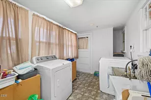 2797 Beall Ln, Central Point, OR 97502 - Photo 12