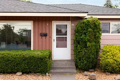 820 NE 4th Street, Bend, OR 97701 - Photo 16