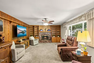 686 Towne Street, Grants Pass, OR 97527 - Photo 12