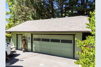 686 Towne Street, Grants Pass, OR 97527 - Photo 32