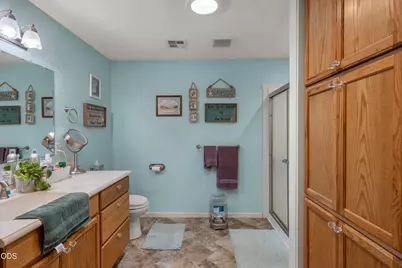 686 Towne Street, Grants Pass, OR 97527 - Photo 16