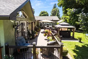 686 Towne St, Grants Pass, OR 97527 - Photo 28