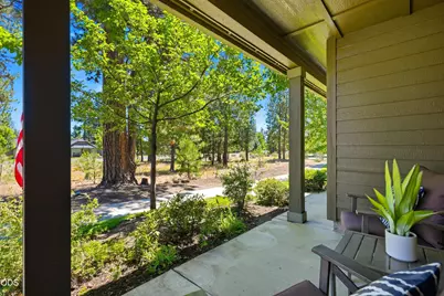 950 N Hindeman Avenue, Sisters, OR 97759 - Photo 1
