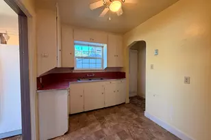 718 Roseway Dr, Klamath Falls, OR 97601 - Photo 10