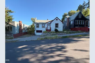 718 Roseway Drive, Klamath Falls, OR 97601 - Photo 2