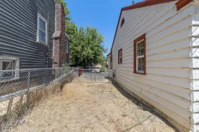718 Roseway Drive, Klamath Falls, OR 97601 - Photo 34