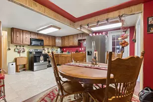 47947 W Commercial St, Oakridge, OR 97463 - Photo 4