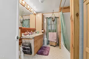 47947 W Commercial St, Oakridge, OR 97463 - Photo 8