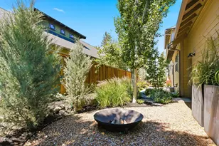 1035 E Horse Back Trail, Sisters, OR 97759 - Photo 44