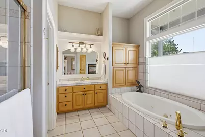 921 NE Beacon Drive, Grants Pass, OR 97526 - Photo 58