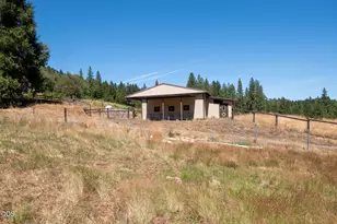 1329 Larson Rd, Roseburg, OR 97471 - Photo 8