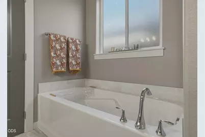 1815 W Williamson Avenue, Sisters, OR 97759 - Photo 16
