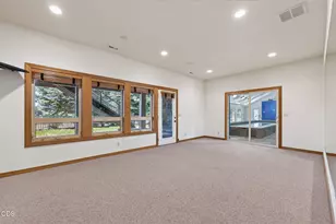 21955 Rickard Rd, Bend, OR 97702 - Photo 28