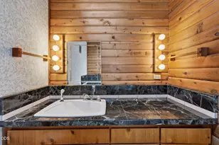 21955 Rickard Rd, Bend, OR 97702 - Photo 40