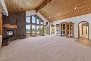21955 Rickard Rd, Bend, OR 97702 - Photo 16