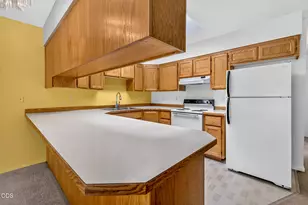 844 SE Stratford Ct, Bend, OR 97702 - Photo 10