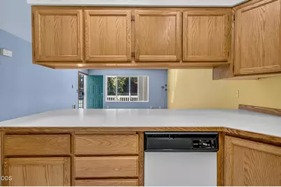 844 SE Stratford Court, Bend, OR 97702 - Photo 14