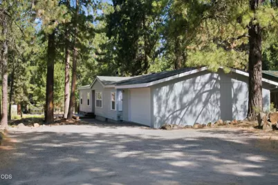 19010 Choctaw Road, Bend, OR 97702 - Photo 2